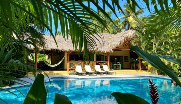 Luxurious Villa Nearby beach